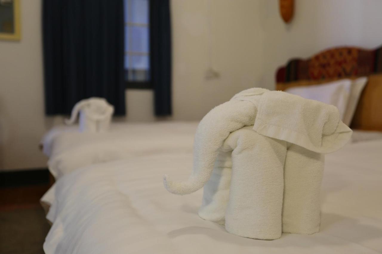 1M Hotel Vientiane Bagian luar foto