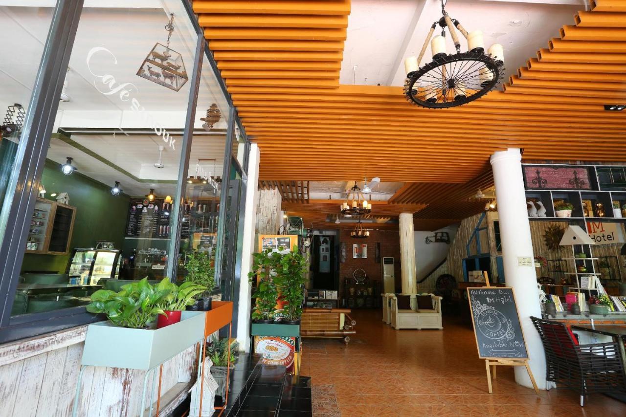 1M Hotel Vientiane Bagian luar foto
